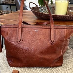 Fossil genuine cowhide leather tote